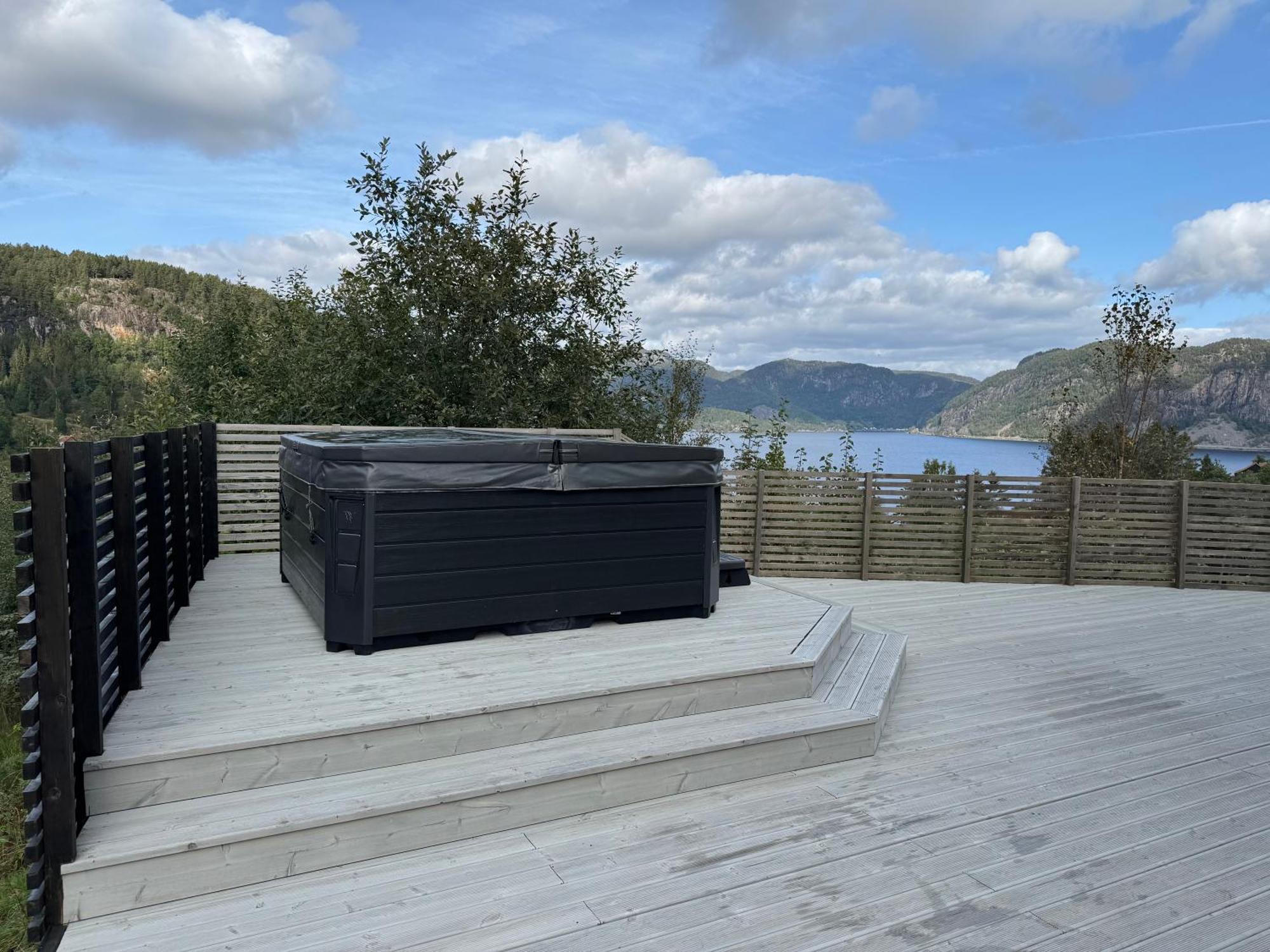 Lakes And Mountain, We Got Both! Moi Exterior photo